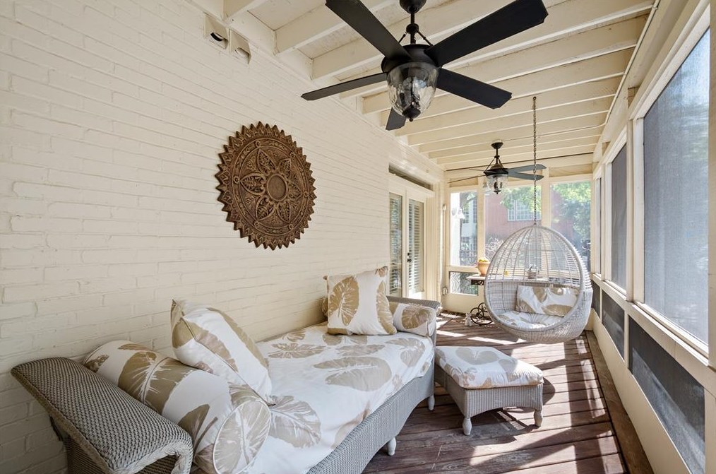 4814 Yoakum Blvd, Houston TX  77006-2740 exterior