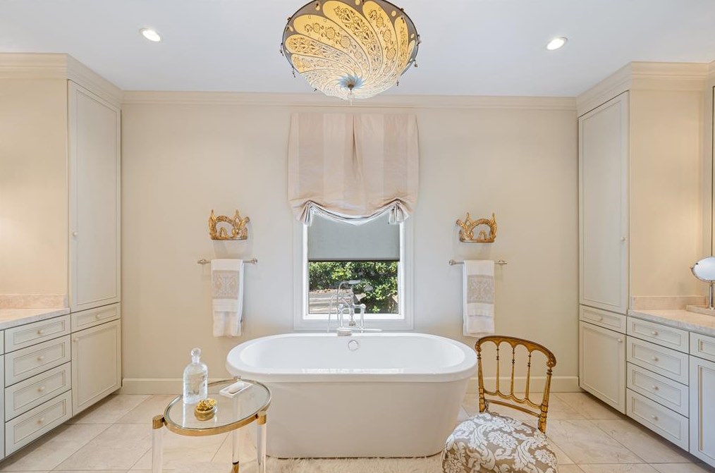 4814 Yoakum Blvd, Houston TX  77006-2740 exterior