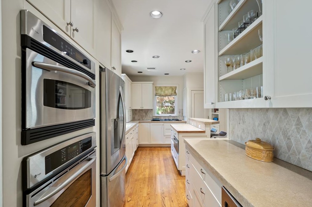 4814 Yoakum Blvd, Houston TX  77006-2740 exterior