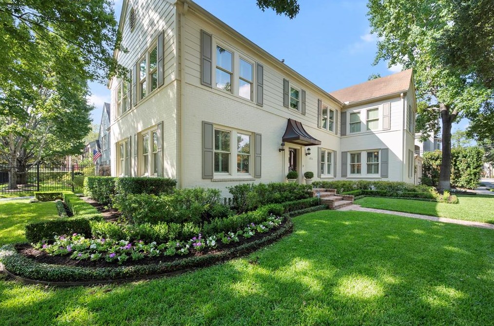 4814 Yoakum Blvd, Houston TX  77006-6118 exterior