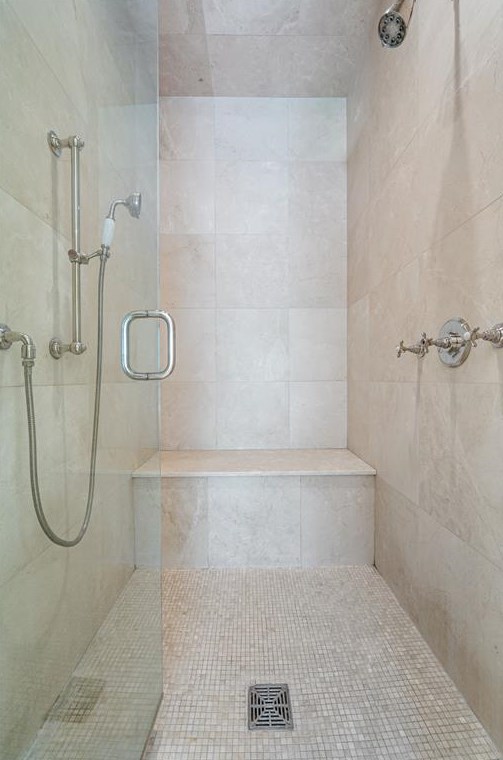 4814 Yoakum Blvd, Houston TX  77006-2740 exterior