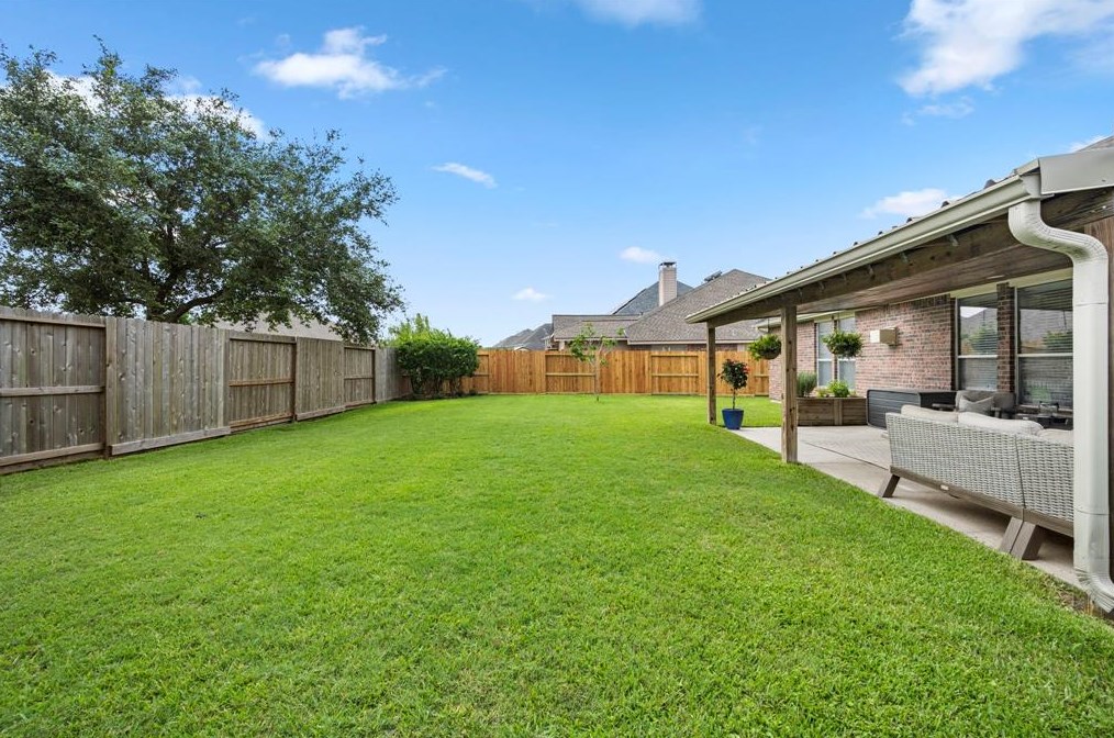 12104 Willow Brk Ln, Pearland TX  77584-6540 exterior