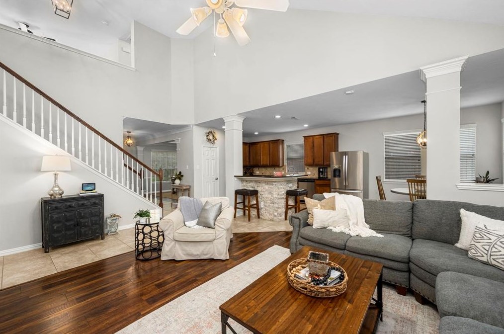 12104 Willow Brk Ln, Pearland TX  77584-6540 exterior