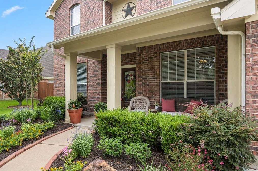 12104 Willow Brk Ln, Pearland TX  77584-6540 exterior