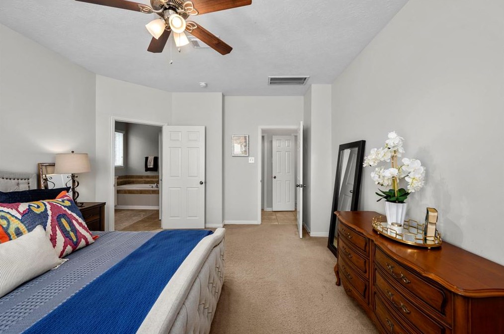 12104 Willow Brk Ln, Pearland TX  77584-6540 exterior