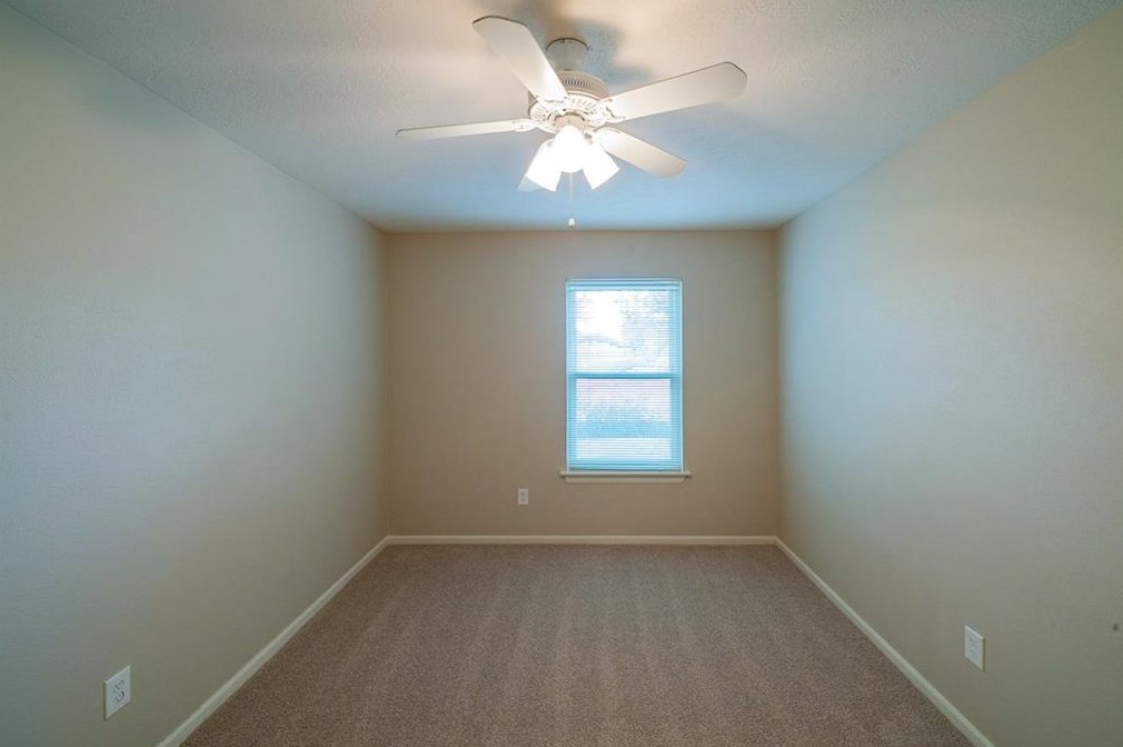 14650 Cardinal Crk Ct, Houston TX  77062-2125 exterior