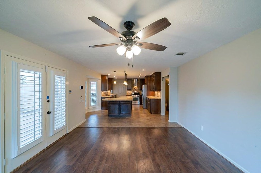 14650 Cardinal Crk Ct, Houston TX  77062-2125 exterior