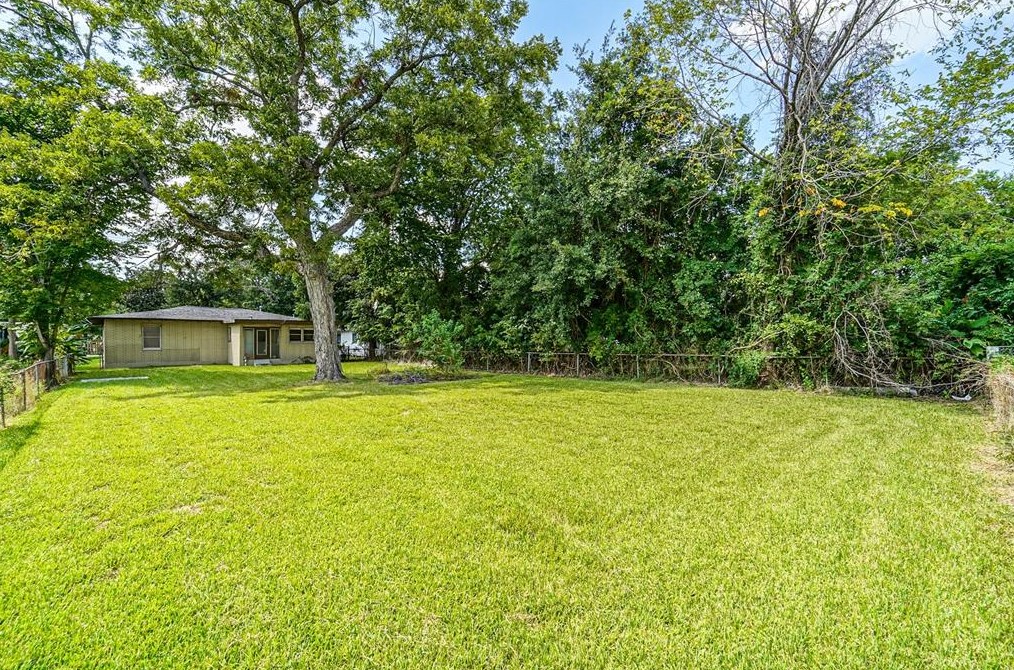 4440 Castor St, Houston TX  77022-3503 exterior