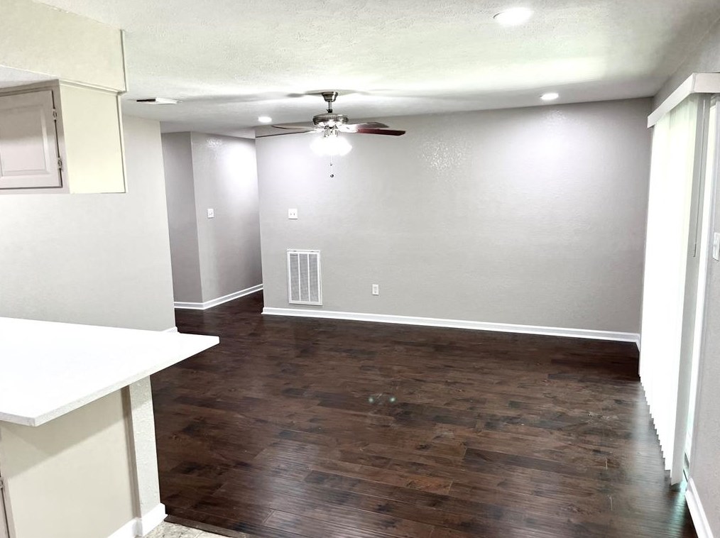 10922 Sagewind Dr, Houston TX  77089-3020 exterior