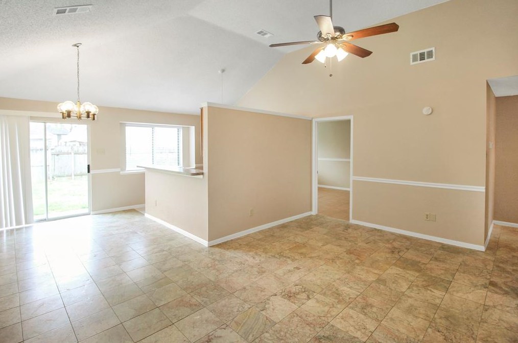 11646 Highland Meadow Dr, Houston TX  77089-6812 exterior