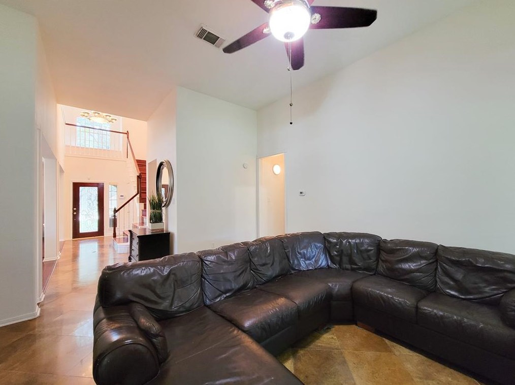 9223 Angelas Mdw Ln, Houston TX  77095-2158 exterior