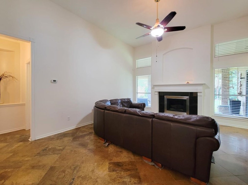 9223 Angelas Mdw Ln, Houston TX  77095-2158 exterior
