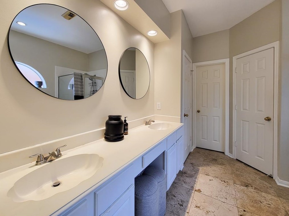 9223 Angelas Mdw Ln, Houston TX  77095-2158 exterior