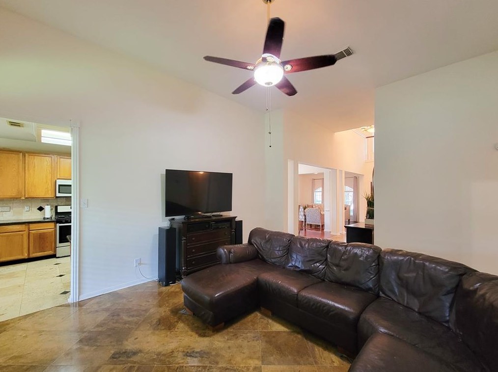 9223 Angelas Mdw Ln, Houston TX  77095-2158 exterior