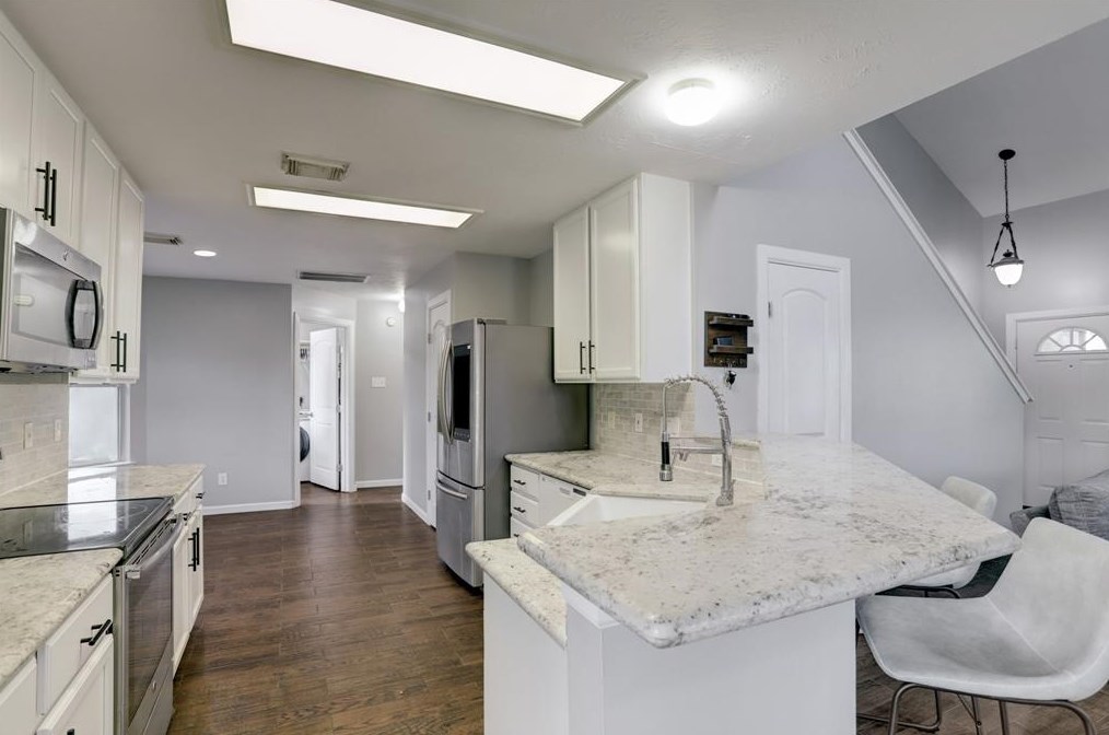7203 Eldridge Mdw Ct, Houston TX  77041-1733 exterior