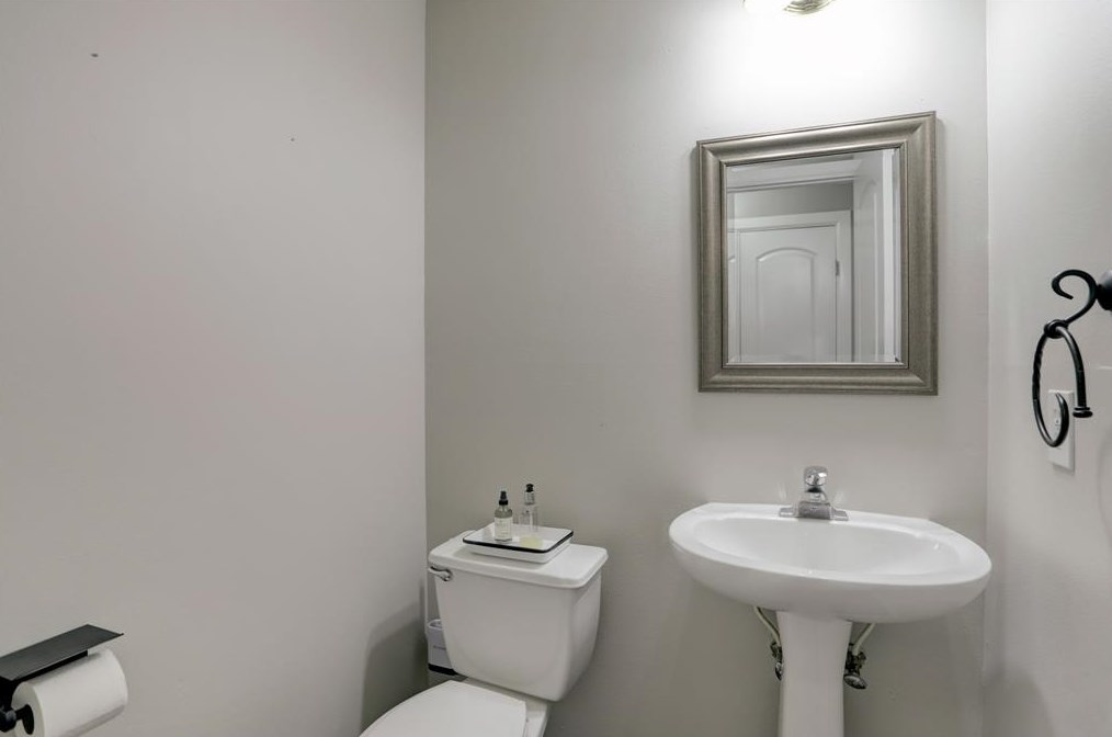 7203 Eldridge Mdw Ct, Houston TX  77041-1733 exterior