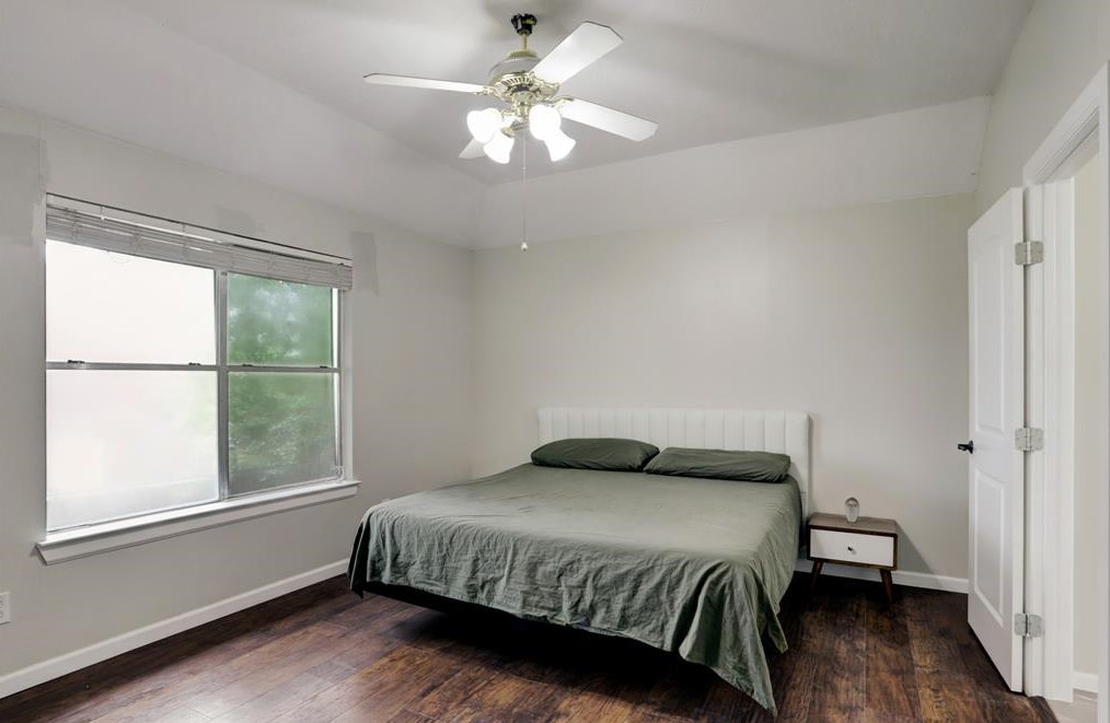 7203 Eldridge Mdw Ct, Houston TX  77041-1733 exterior