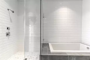 4521 San Felipe St, Houston, TX 77027 - Photo 17