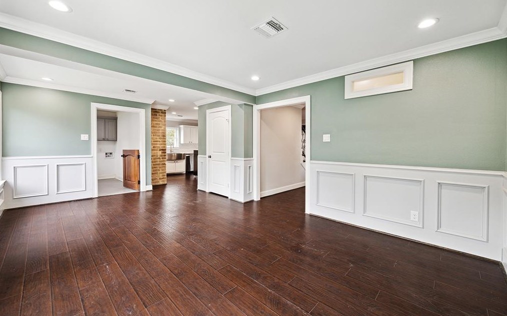 10811 Cranbrook Rd, Houston TX  77042-1323 exterior