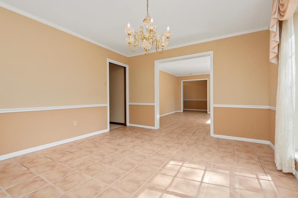 5514 Spanish Oak Dr, Houston TX  77066-2442 exterior