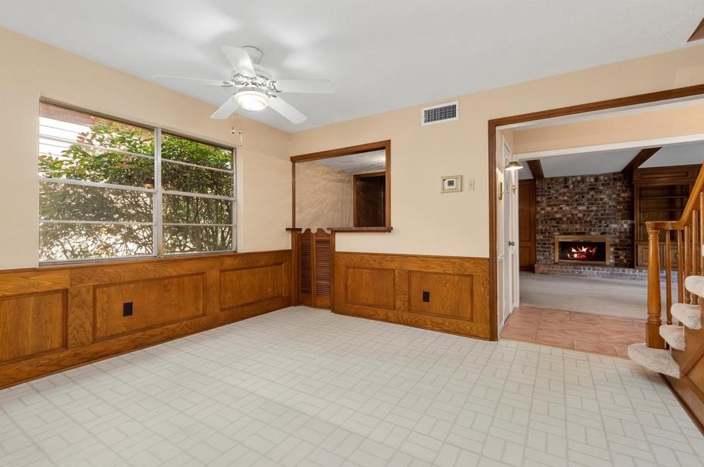 5514 Spanish Oak Dr, Houston TX  77066-2442 exterior