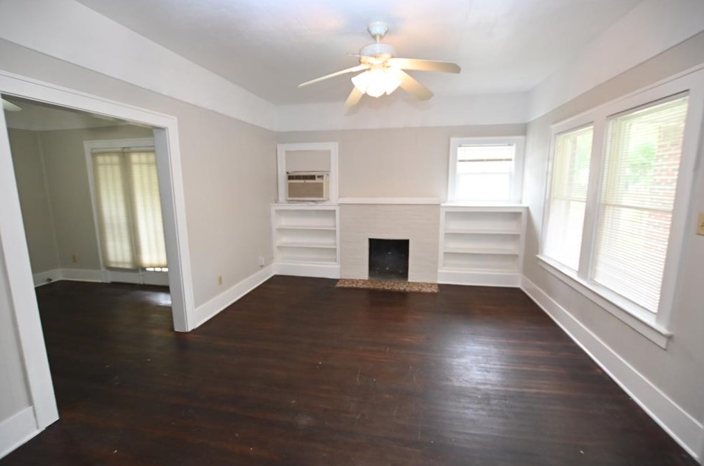 2402 Brun St, Houston TX  77019-6702 exterior