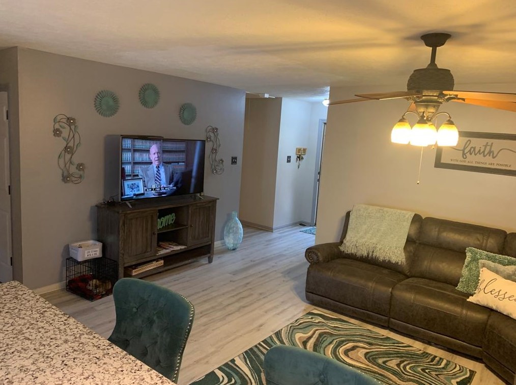 4929 Ricky St, Houston TX  77033-4303 exterior