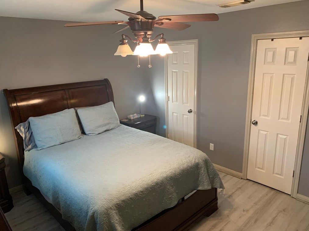 4929 Ricky St, Houston TX  77033-4303 exterior