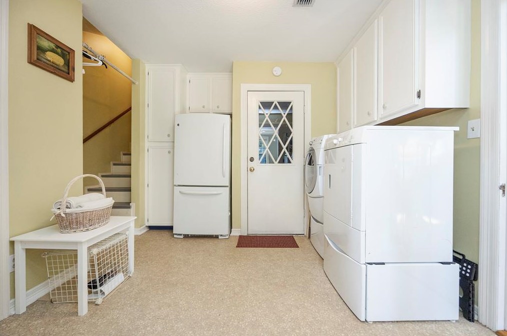 311 33 St, Houston TX  77022-5045 exterior