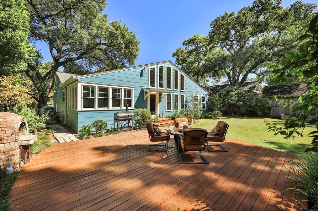 311 33 St, Houston TX  77022-5045 exterior