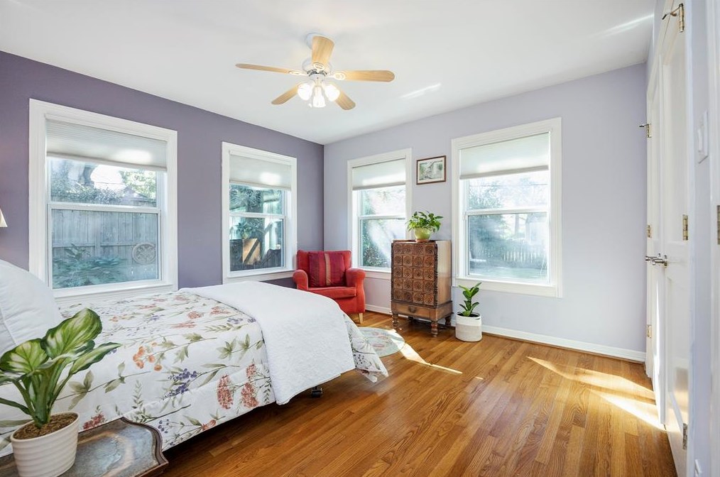 311 33 St, Houston TX  77022-5045 exterior