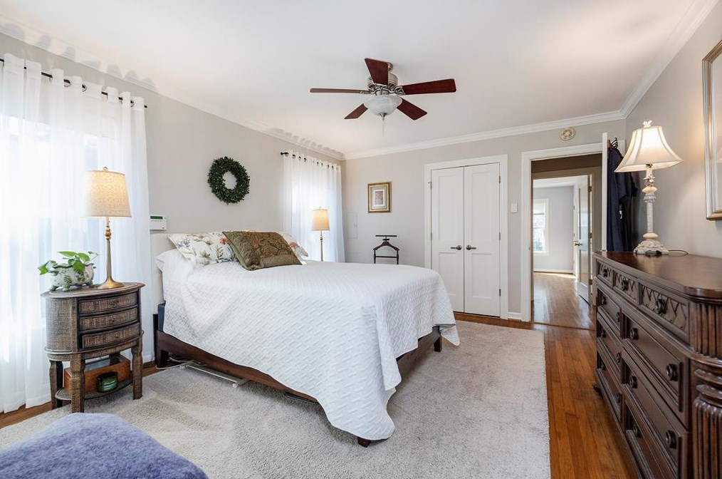 311 33 St, Houston TX  77022-5045 exterior