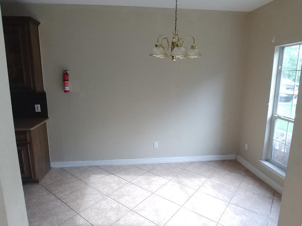 5016 Higgins St, Houston TX 77033-3231 exterior