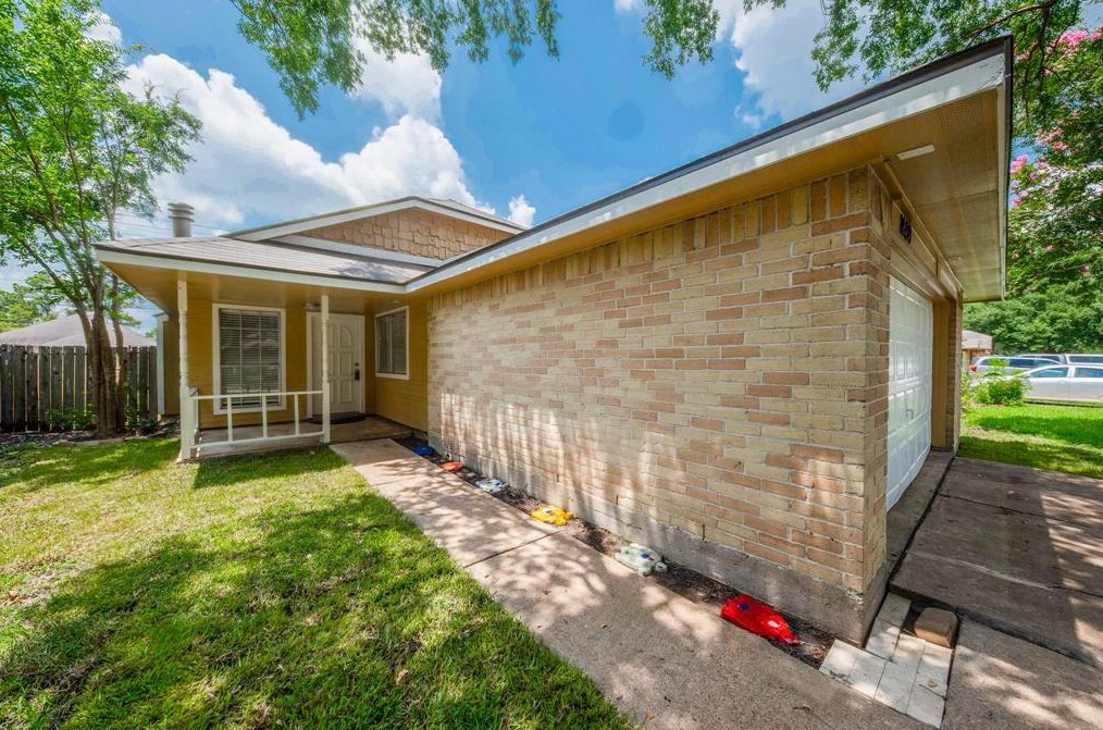 14139 Clear Forest Dr, Sugar Land TX  77498-1768 exterior