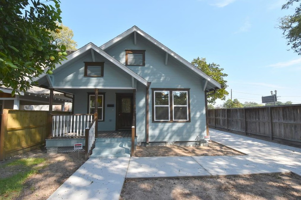 809 29th St, Houston TX  77009-1025 exterior