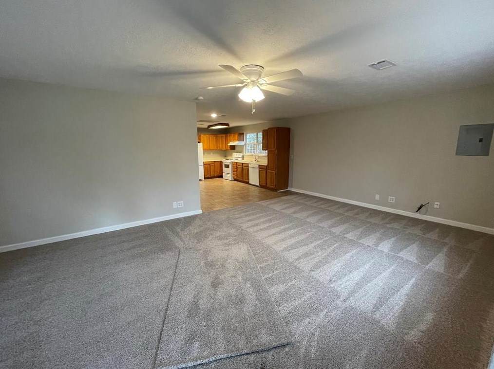 502 Moore St, Tomball TX  77375-4868 exterior