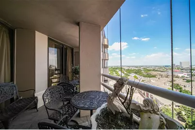 3525 Sage Rd #1512, Houston, TX 77056 - Photo 9