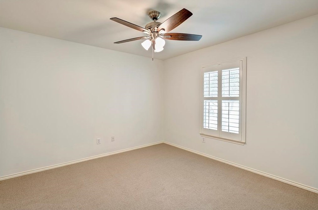 806 Hts Holw Ln, Houston TX  77007-7069 exterior