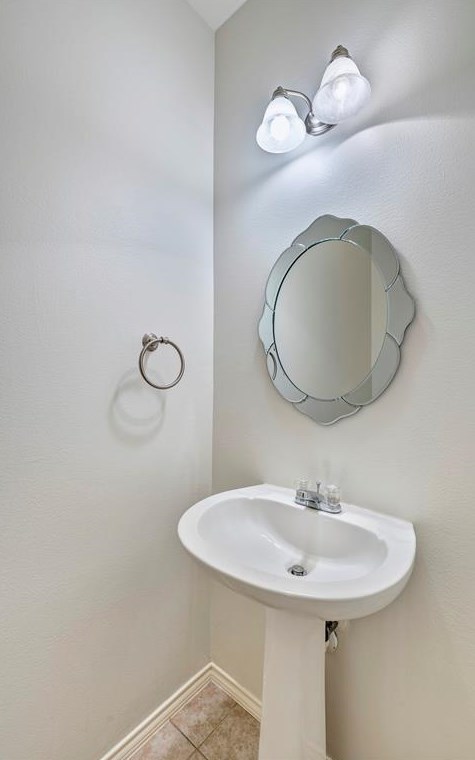 806 Hts Holw Ln, Houston TX  77007-7069 exterior