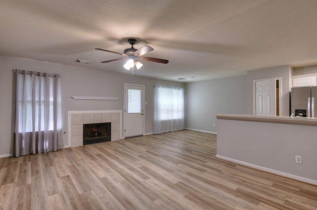 67 Walden Elms Cir, Spring TX  77382-4201 exterior