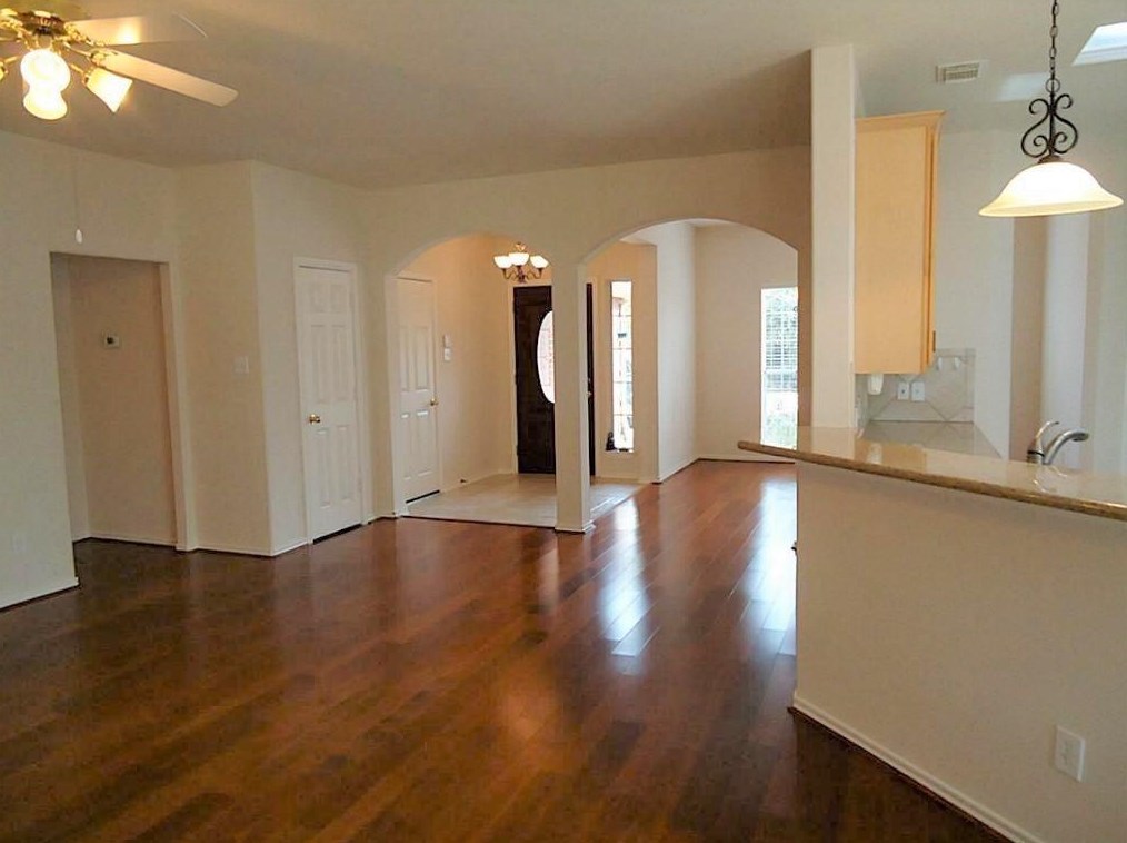 30 Jewelsford Dr, Spring TX  77382-1759 exterior