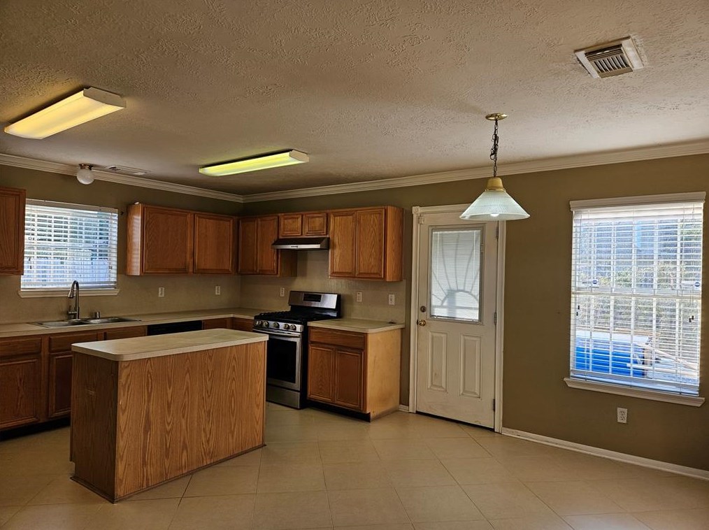 2522 Tomsbrook Dr, Houston TX  77067-1286 exterior