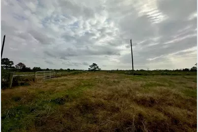 6742 Eagle Rd, Anahuac, TX 77514 - Photo 11