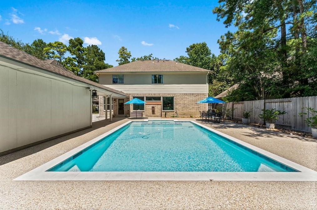 7 Broadweather Pl, Spring TX 77382-5004 exterior