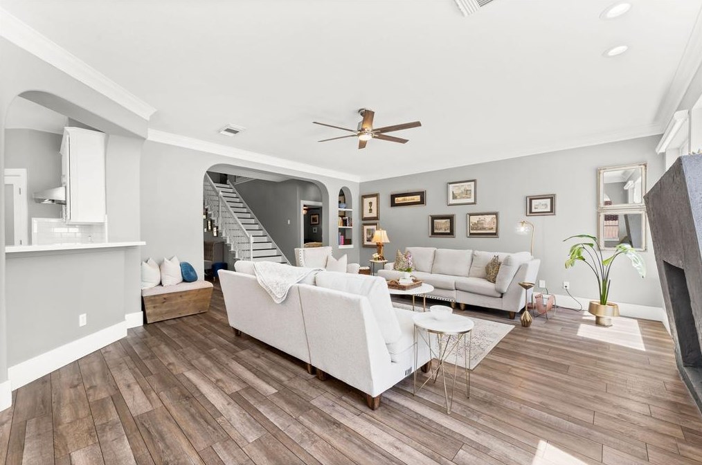 7 Broadweather Pl, Spring TX 77382-5004 exterior