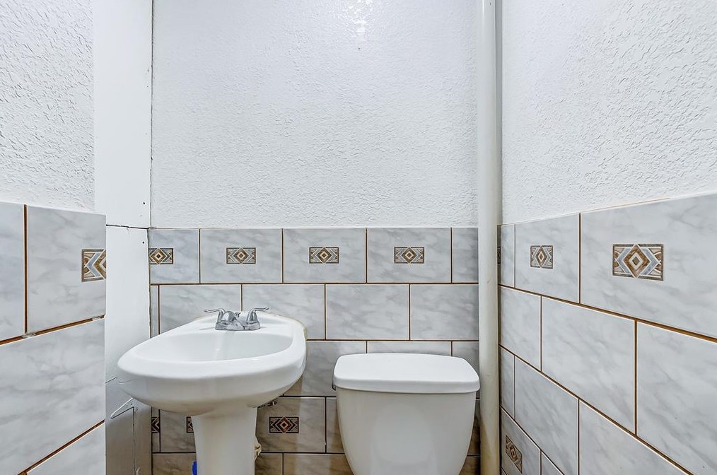 10537 Hinds St, Houston TX  77034-2926 exterior