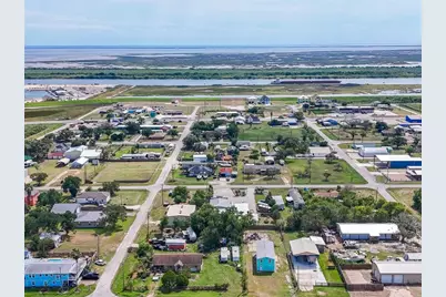 381 Center Street, Matagorda, TX 77457 - Photo 17