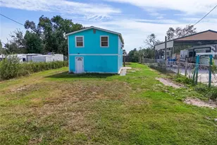 381 Center St, Matagorda, TX 77457 - Photo 5