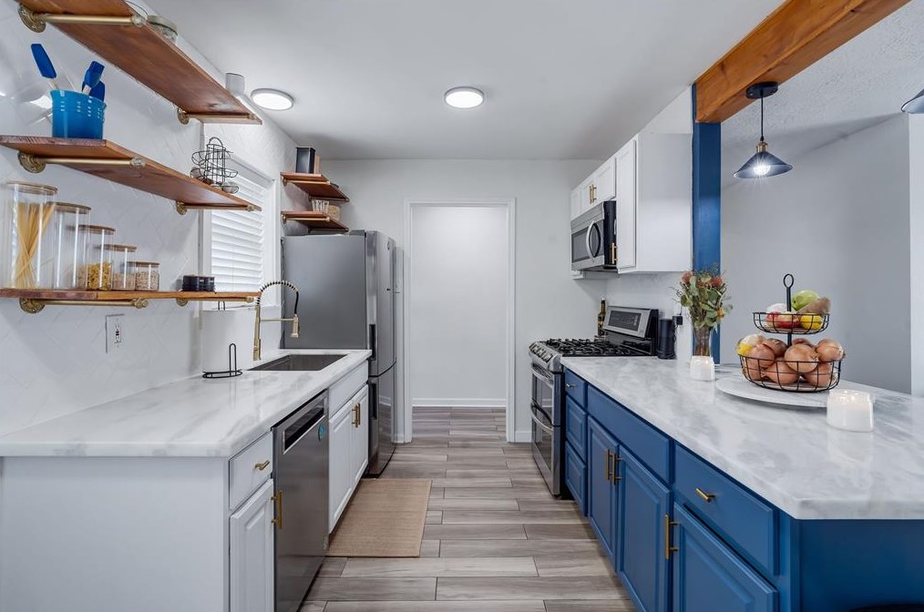 323 Everton St, Houston TX  77003-1808 exterior