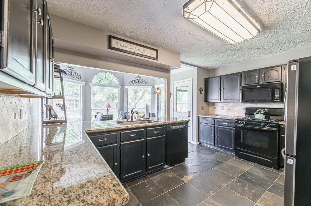 3427 Meadowlark Ln, Spring TX 77388-9330 exterior